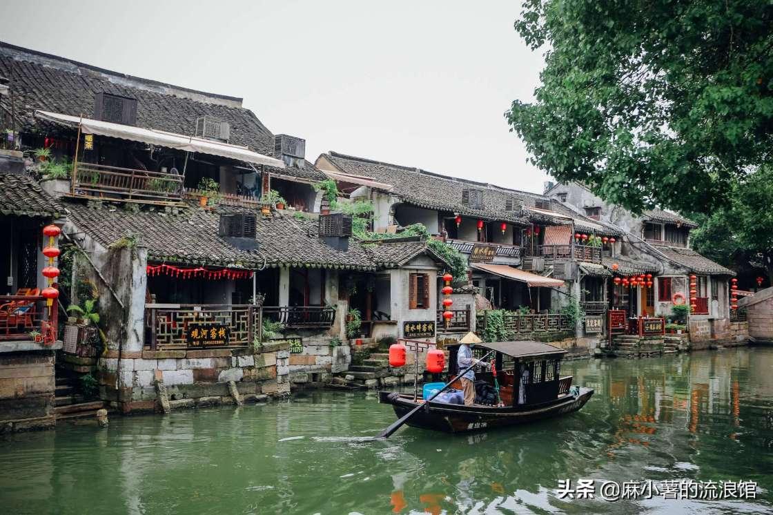 甄嬛传隐藏小细节:华妃吃瓜设计绝妙,圆明园宴会令人细思极恐